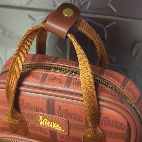 Willy Wonka And The Chocolate Factory Golden Ticket Bag - Picture 4 of 11